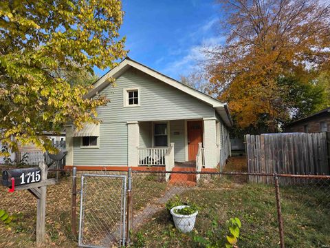 Photo of 1715 N Alton Avenue, Indianapolis, IN 46222 (MLS # 202544146)