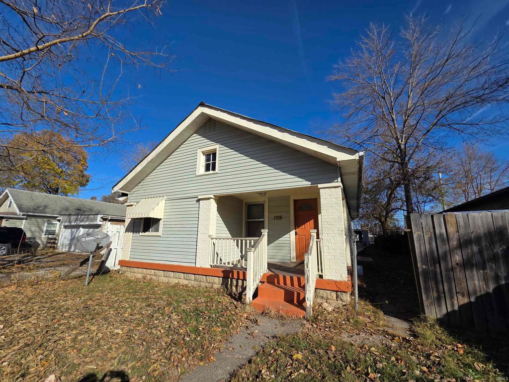 Photo of 1715 N Alton Avenue, Indianapolis, IN 46222 (MLS # 202544146)