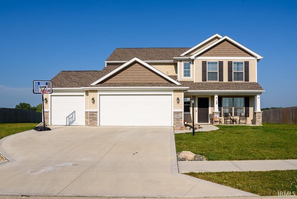 Photo of 1902 Waynedale Drive, Garrett, IN 46738 (MLS # 202607950)