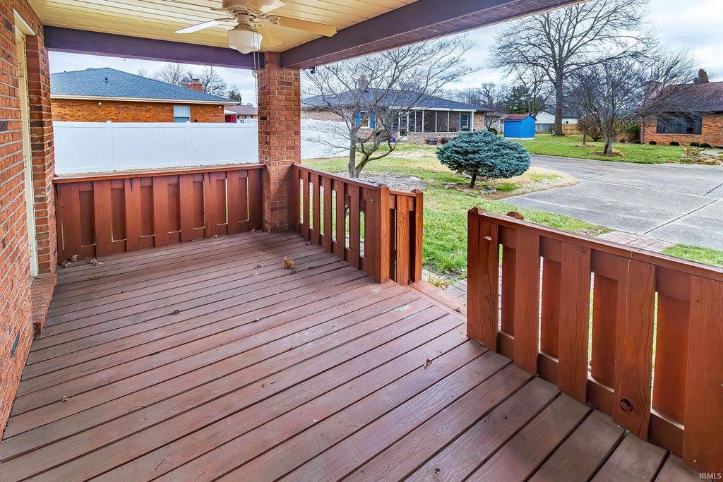 Photo of 3814 Cinnamon Trail, Evansville, IN 47715 (MLS # 202603357)