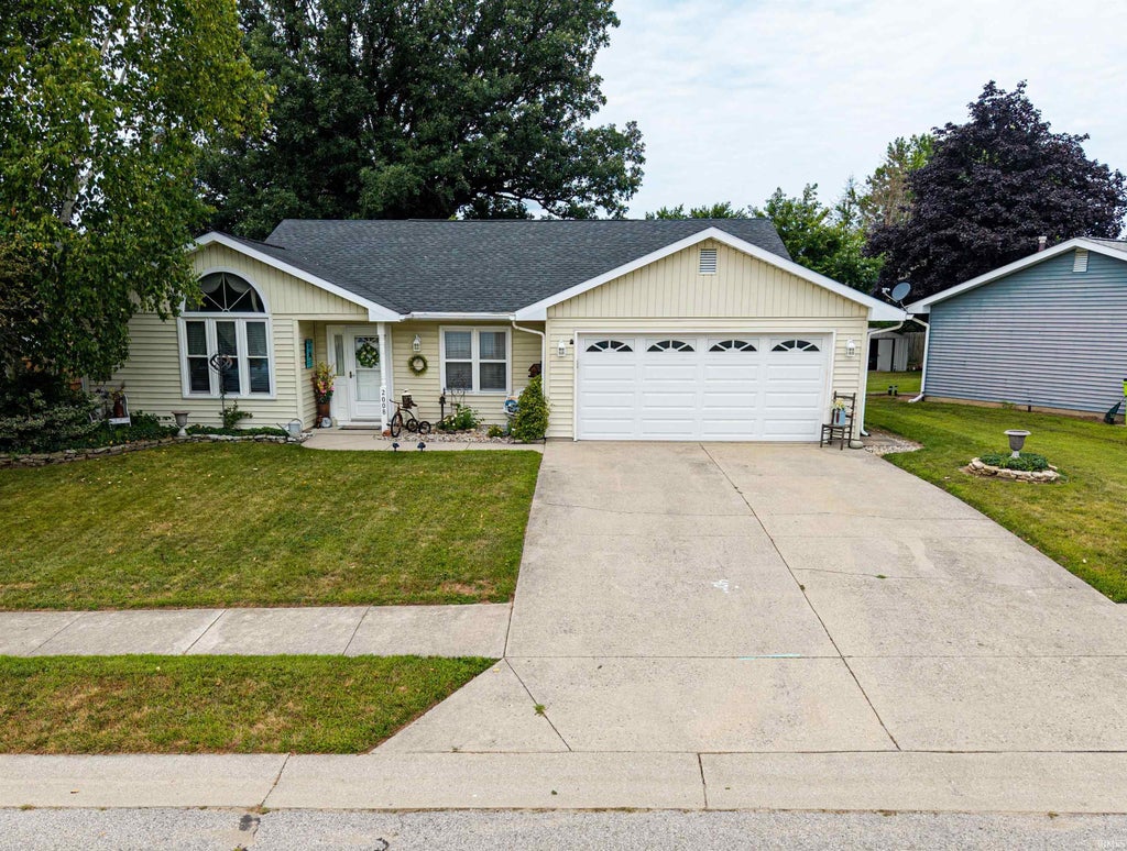 Photo of 2008 STONEY HURST Bend, Huntington, IN 46750 (MLS # 202630466)