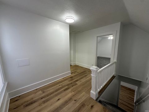 Tiny photo for 749 S Webster Street, Kokomo, IN 46901 (MLS # 202608210)