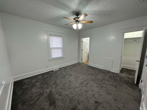 Tiny photo for 749 S Webster Street, Kokomo, IN 46901 (MLS # 202608210)