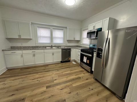 Tiny photo for 749 S Webster Street, Kokomo, IN 46901 (MLS # 202608210)