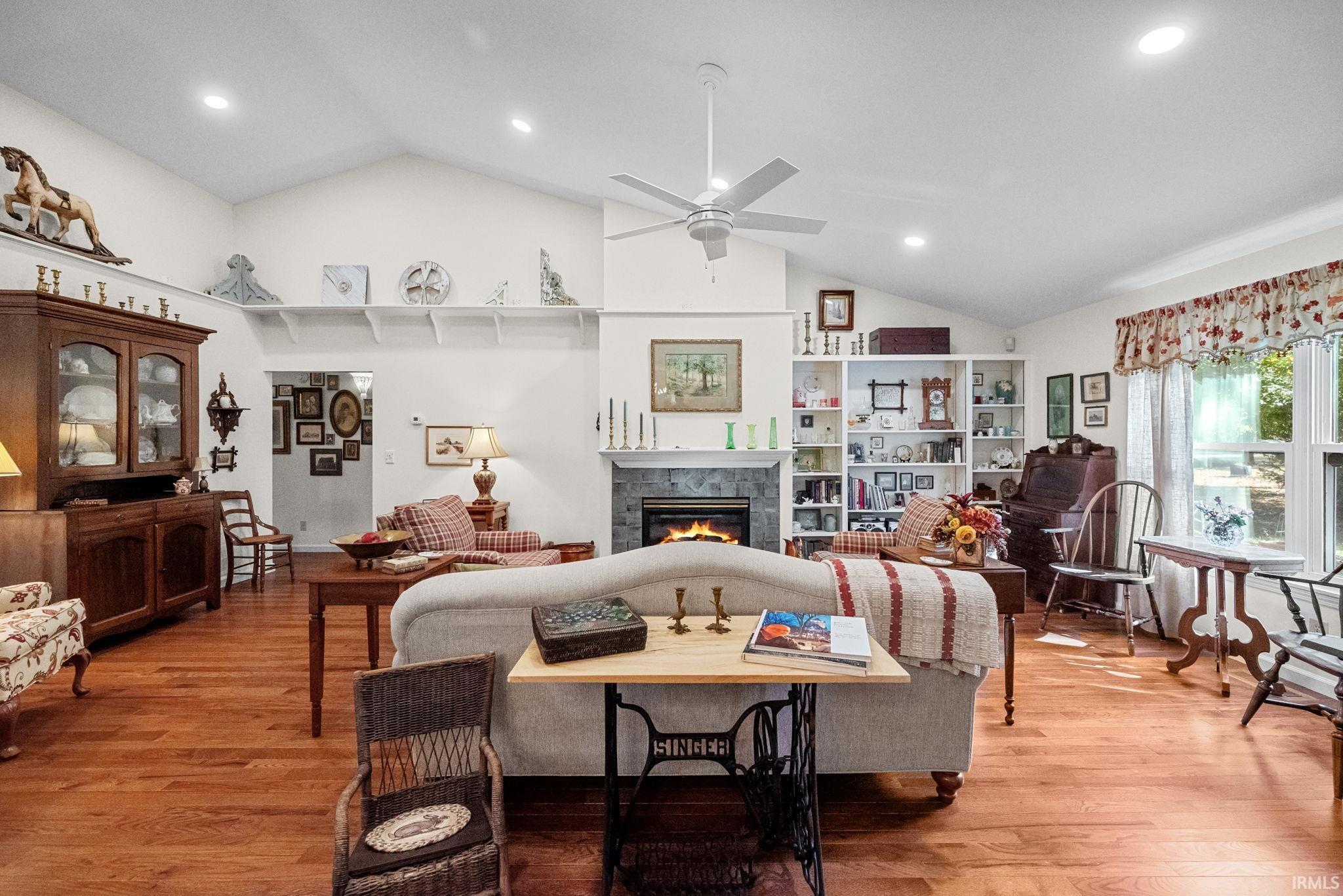 Frankfort, Indiana 46041, United States, 2 Bedrooms Bedrooms, ,2 BathroomsBathrooms,Residential,Active,229860