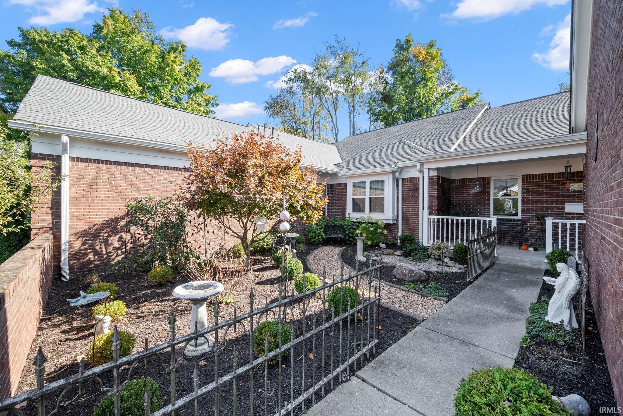 Frankfort, Indiana 46041, United States, 2 Bedrooms Bedrooms, ,2 BathroomsBathrooms,Residential,Active,229860