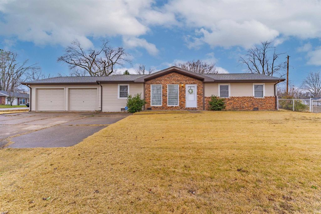 Photo of 4899 Martin Road, Newburgh, IN 47630 (MLS # 202548668)