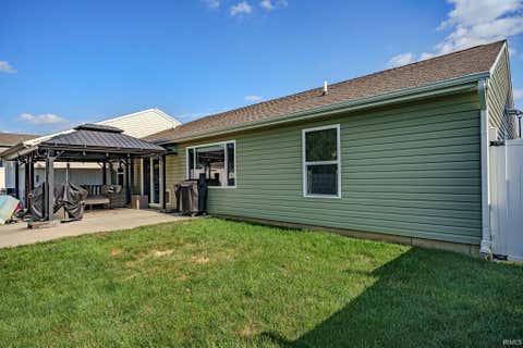 Tiny photo for 2684 Glastonbury Way, Lafayette, IN 47909 (MLS # 202627063)