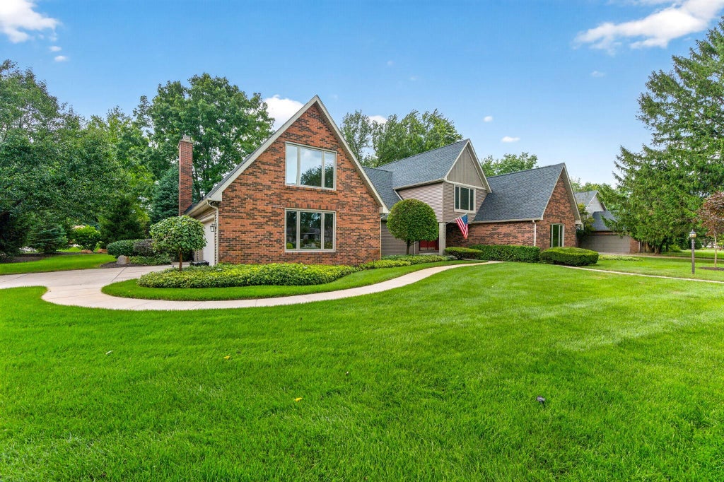Photo of 22613 Weatherby Lane, Elkhart, IN 46514 (MLS # 202636929)