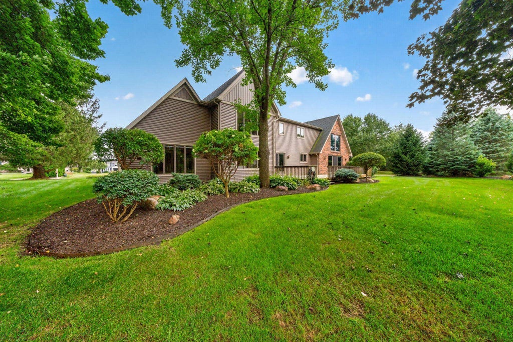 Photo of 22613 Weatherby Lane, Elkhart, IN 46514 (MLS # 202636929)