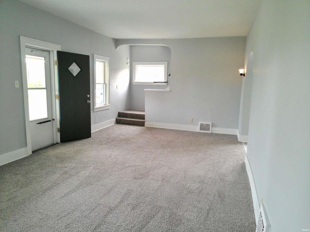Photo of 721 S Arnold Street, South Bend, IN 46619 (MLS # 202617474)