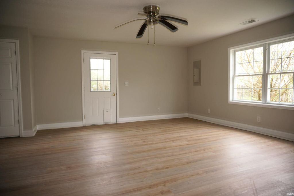 Photo of 4020 N Fourth Avenue, Evansville, IN 47711 (MLS # 202546682)