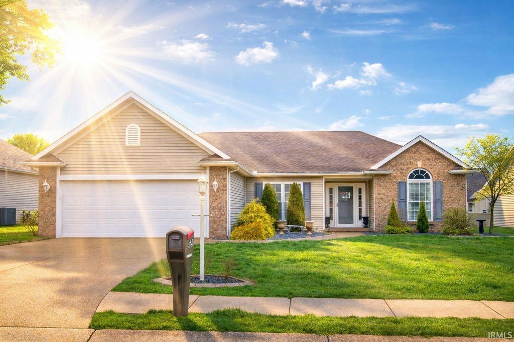 Photo of 3748 Collingswood Drive, Evansville, IN 47725 (MLS # 202607635)