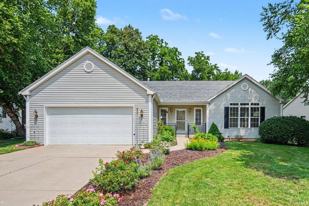 Photo of 6433 Armstrong Drive, South Bend, IN 46614 (MLS # 202629504)