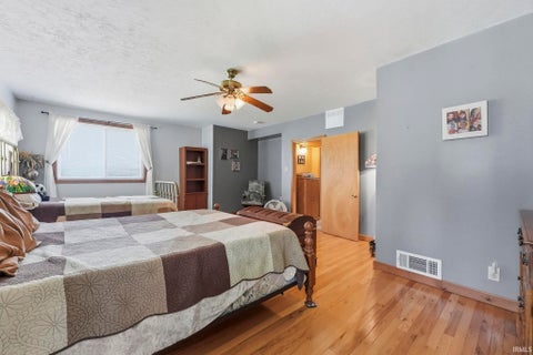 Tiny photo for 6601 E Harrold Road, Churubusco, IN 46723 (MLS # 202633979)