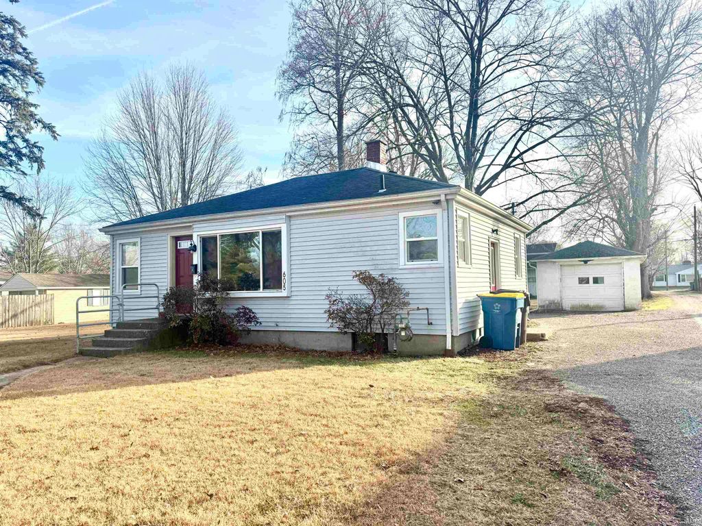 Photo of 605 E 6th Street, North Manchester, IN 46962 (MLS # 202549671)