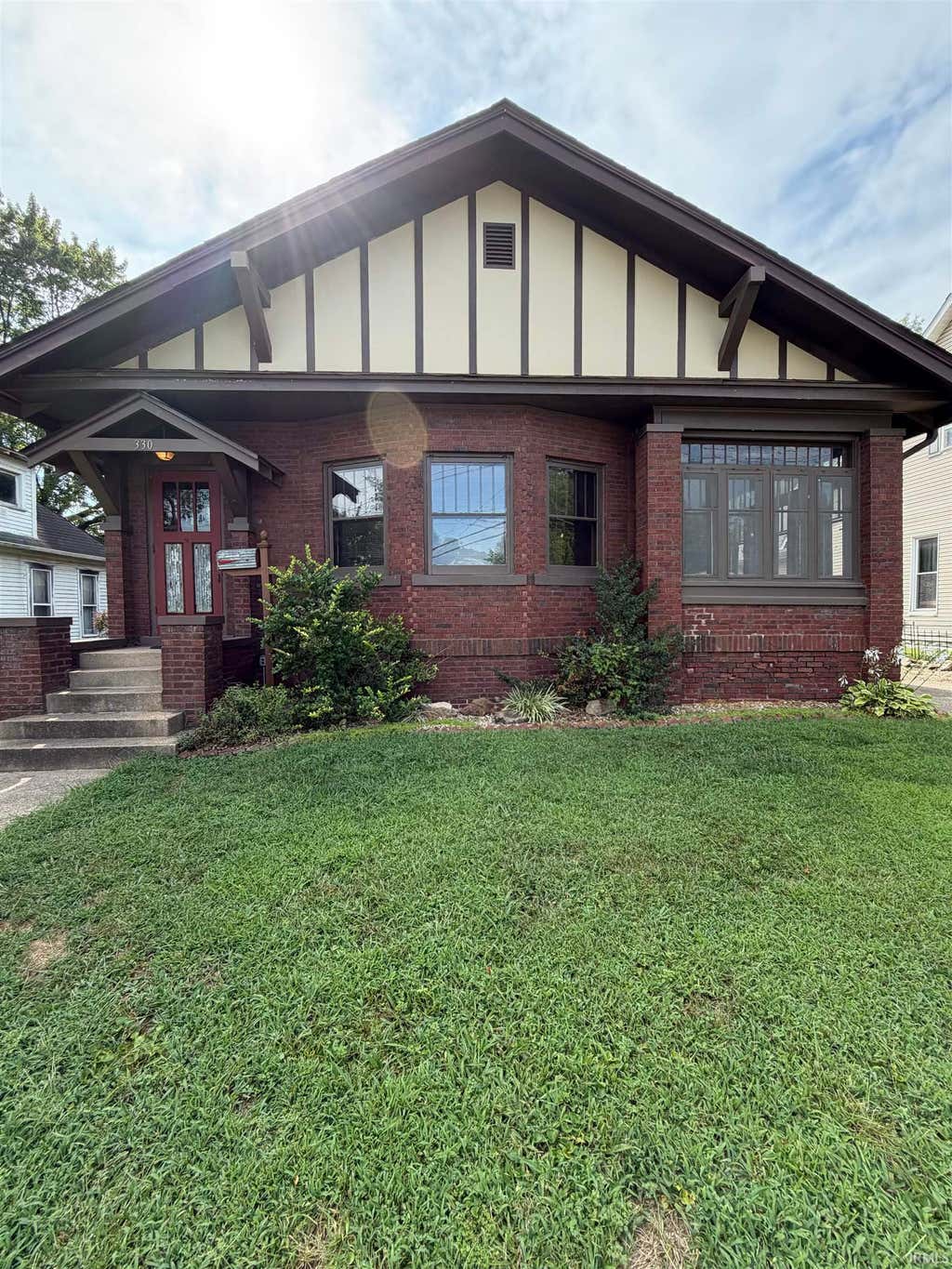 Photo of 330 S Jefferson Street, Bloomfield, IN 47424 (MLS # 202633479)