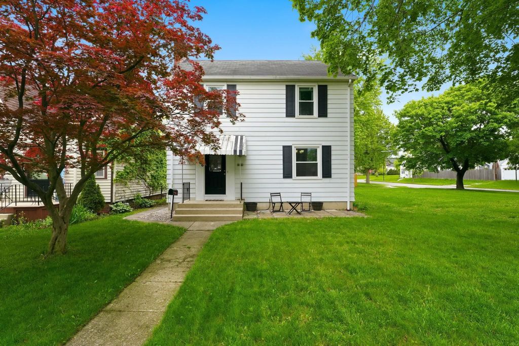 Photo of 4506 Arlington Avenue, Fort Wayne, IN 46807 (MLS # 202617494)