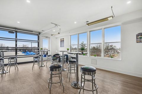 Tiny photo for 1010 Corby Boulevard #312, South Bend, IN 46617 (MLS # 202612686)