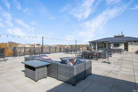 Tiny photo for 1010 Corby Boulevard #312, South Bend, IN 46617 (MLS # 202612686)