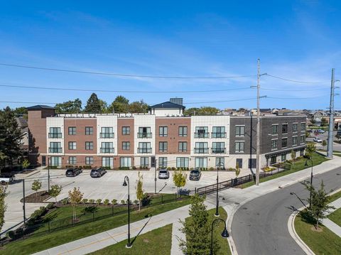 Tiny photo for 1010 Corby Boulevard #312, South Bend, IN 46617 (MLS # 202612686)