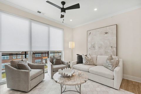 Tiny photo for 1010 Corby Boulevard #312, South Bend, IN 46617 (MLS # 202612686)