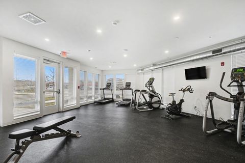 Tiny photo for 1010 Corby Boulevard #312, South Bend, IN 46617 (MLS # 202612686)