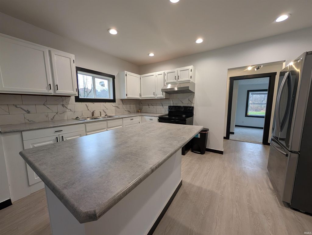 Photo of 7625 N ST RD 159, Bicknell, IN 47512 (MLS # 202546670)