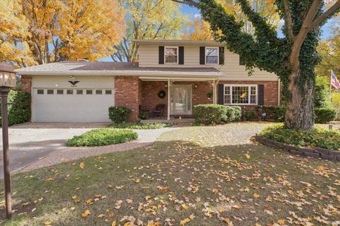 Photo of 52836 Arbor Drive, South Bend, IN 46635 (MLS # 202545587)