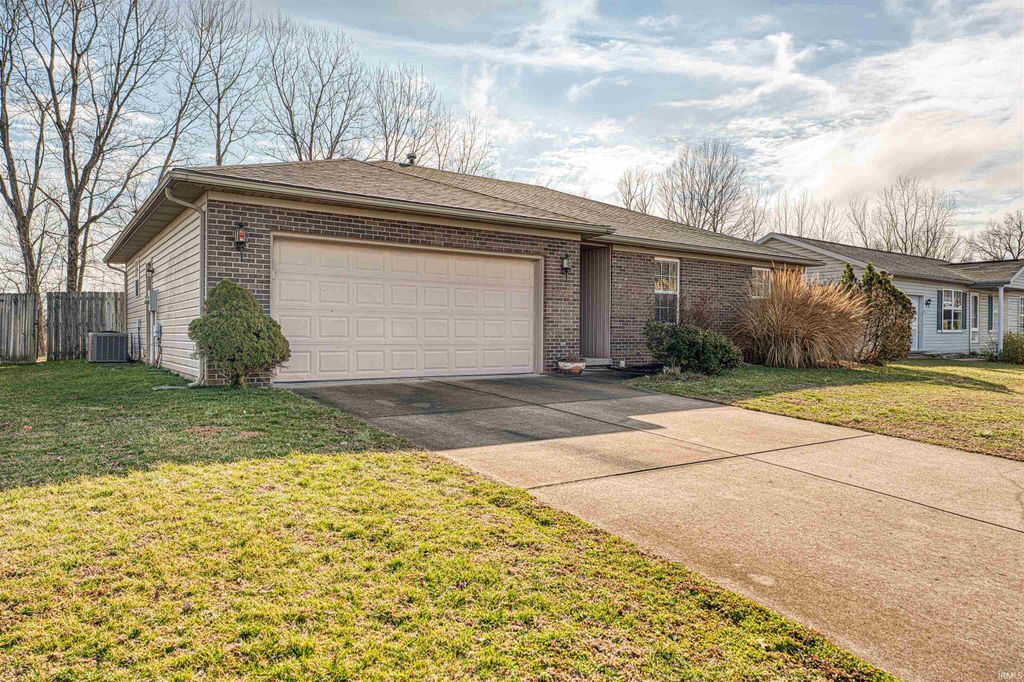 Photo of 5188 Sequoia Drive, Newburgh, IN 47630 (MLS # 202606310)