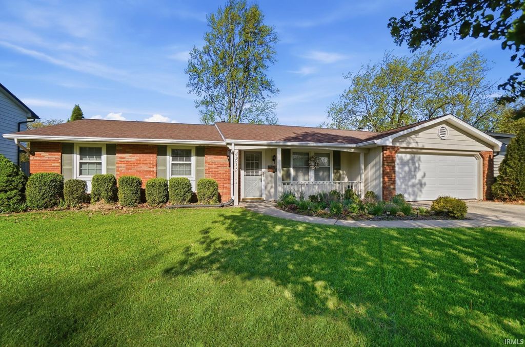 Photo of 4815 Tirol Pass, Fort Wayne, IN 46835 (MLS # 202615185)