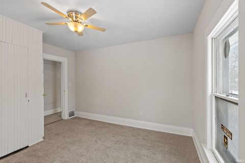 Tiny photo for 137 Bank Street, Elkhart, IN 46516 (MLS # 202602973)