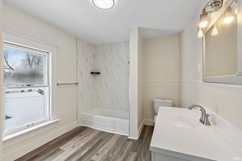 Tiny photo for 137 Bank Street, Elkhart, IN 46516 (MLS # 202602973)