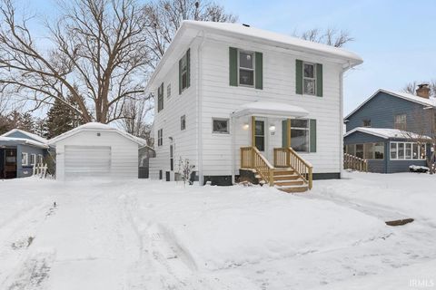 Tiny photo for 137 Bank Street, Elkhart, IN 46516 (MLS # 202602973)