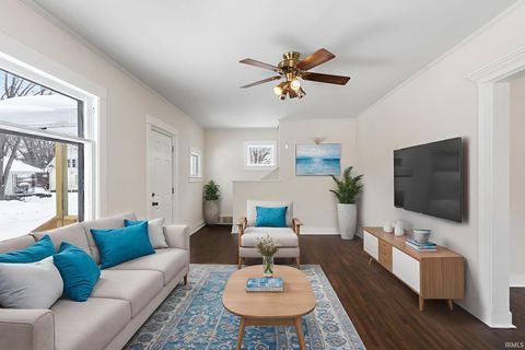 Tiny photo for 137 Bank Street, Elkhart, IN 46516 (MLS # 202602973)