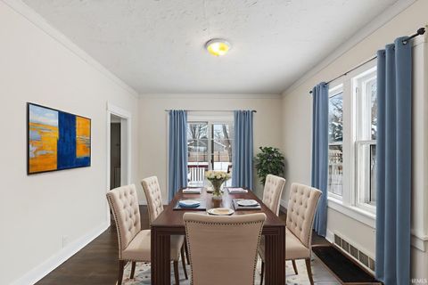 Tiny photo for 137 Bank Street, Elkhart, IN 46516 (MLS # 202602973)