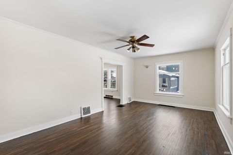 Tiny photo for 137 Bank Street, Elkhart, IN 46516 (MLS # 202602973)