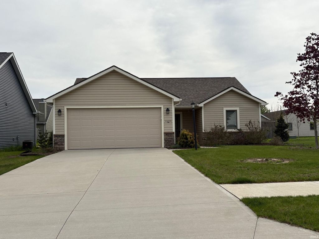 Photo of 714 N Long Ridge Road, Columbia City, IN 46725 (MLS # 202615111)
