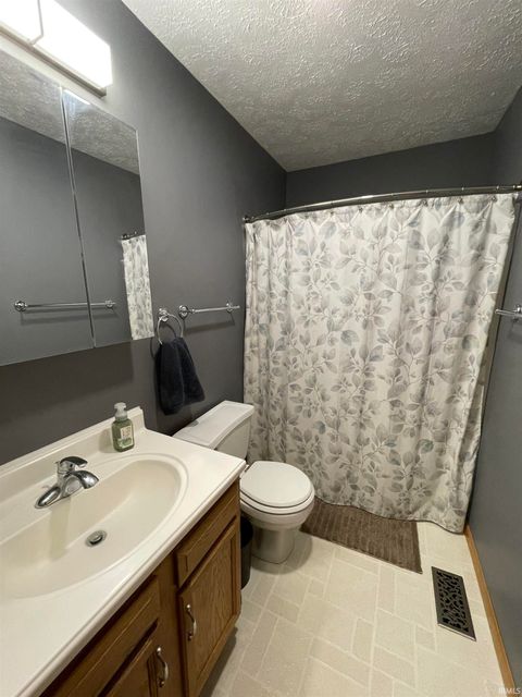 Tiny photo for 2208 E Southway Boulevard, Kokomo, IN 46902 (MLS # 202541712)