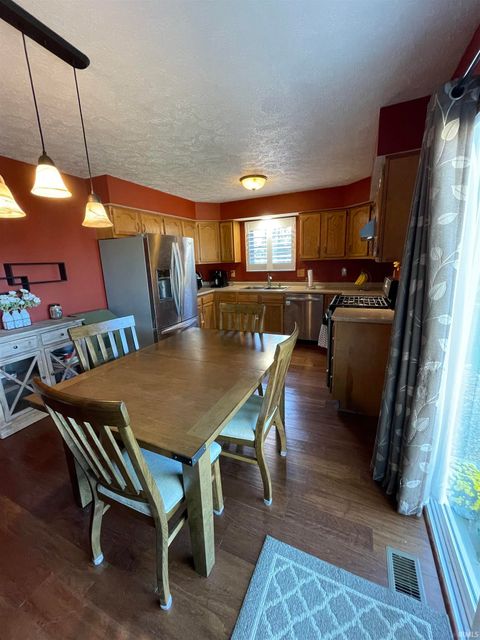 Tiny photo for 2208 E Southway Boulevard, Kokomo, IN 46902 (MLS # 202541712)