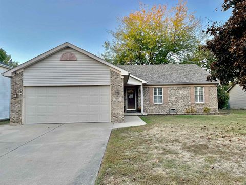 Photo of 2208 E Southway Boulevard, Kokomo, IN 46902 (MLS # 202541712)