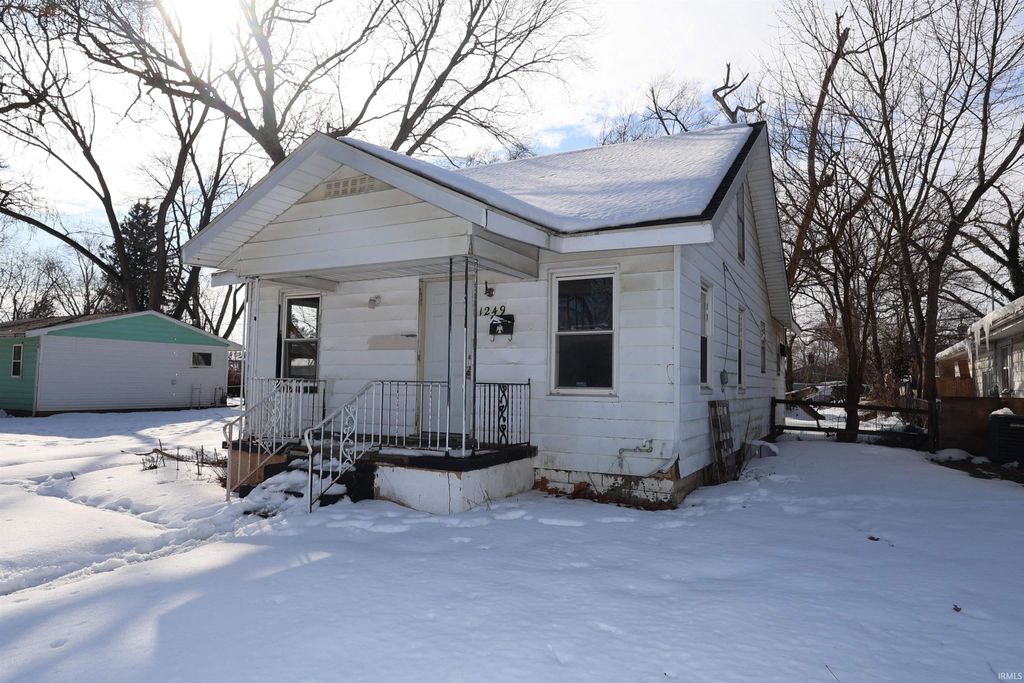 Photo of 1249 Fremont Street, South Bend, IN 46628 (MLS # 202604624)