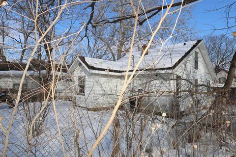 Tiny photo for 1249 Fremont Street, South Bend, IN 46628 (MLS # 202604624)