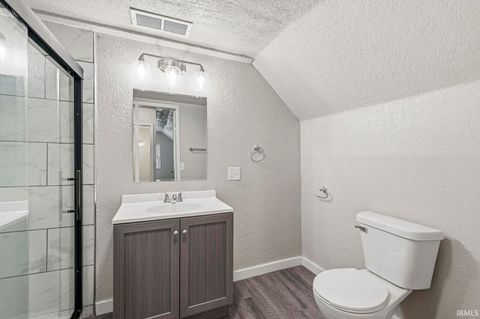 Tiny photo for 209 E Borley Avenue, Mishawaka, IN 46545 (MLS # 202601868)