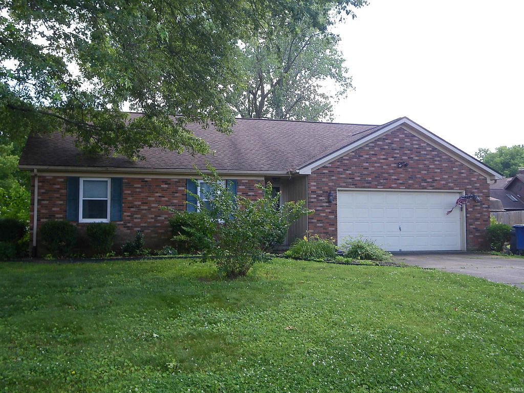 Photo of 10199 Kimberly Lane, Newburgh, IN 47630 (MLS # 202625972)