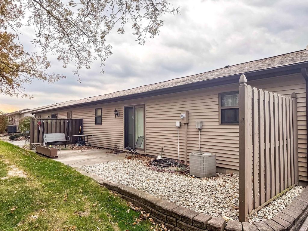 Photo of 1590 E Kammerer Road, Kendallville, IN 46755 (MLS # 202544882)