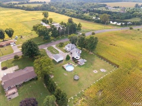 Tiny photo for 4098 E State Rd 38 Road, New Castle, IN 47362 (MLS # 202637870)
