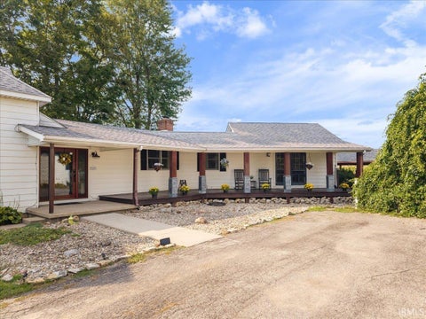 Tiny photo for 4098 E State Rd 38 Road, New Castle, IN 47362 (MLS # 202637870)