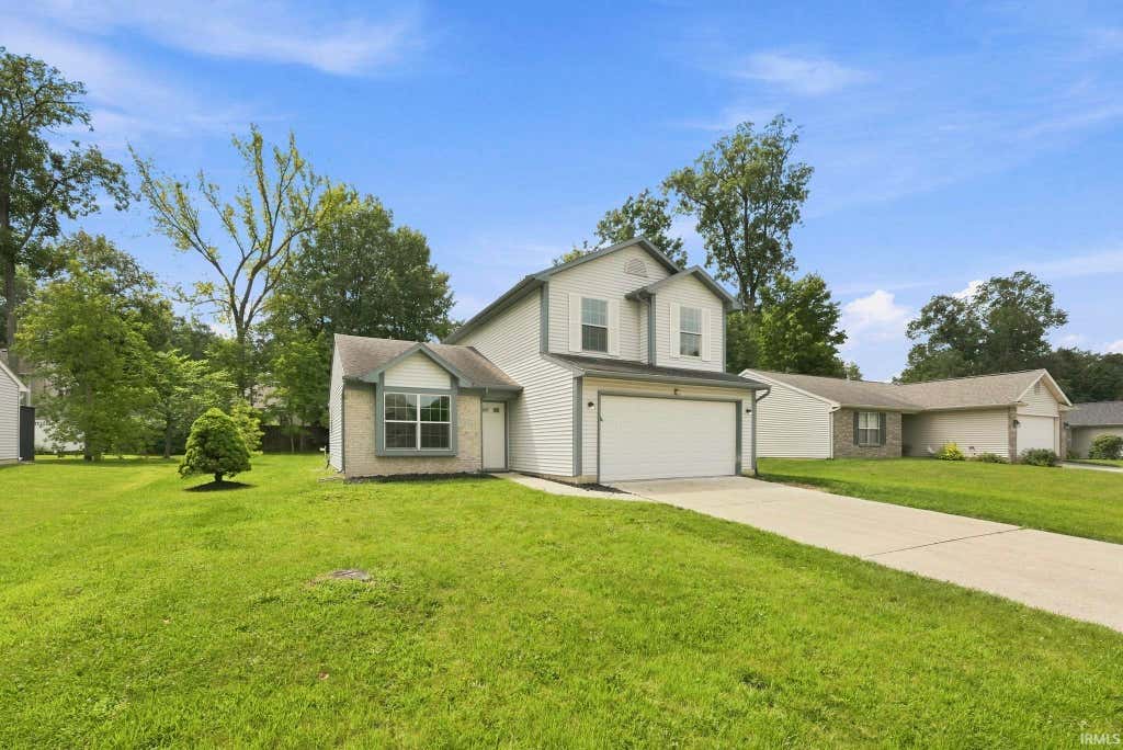 Photo of 8931 Whispering Woods Drive, Fort Wayne, IN 46804 (MLS # 202632302)