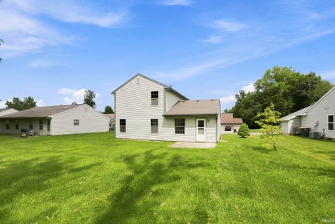 Tiny photo for 8931 Whispering Woods Drive, Fort Wayne, IN 46804 (MLS # 202632302)